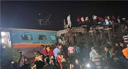 भारतमा रेल दुर्घटना हुँदा २८० यात्रुको मृत्यु, ९०० बढी घाइते