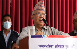 बाहिर चलेका कुरा नसुन्नुहोस्, इमान्दार कार्यकर्ताले पार्टीको निर्णय मान्छ : माधव नेपाल 