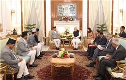 प्रधानमन्त्री दाहाल र भारतीय समकक्षी मोदीबीच भेटवार्ता शुरु