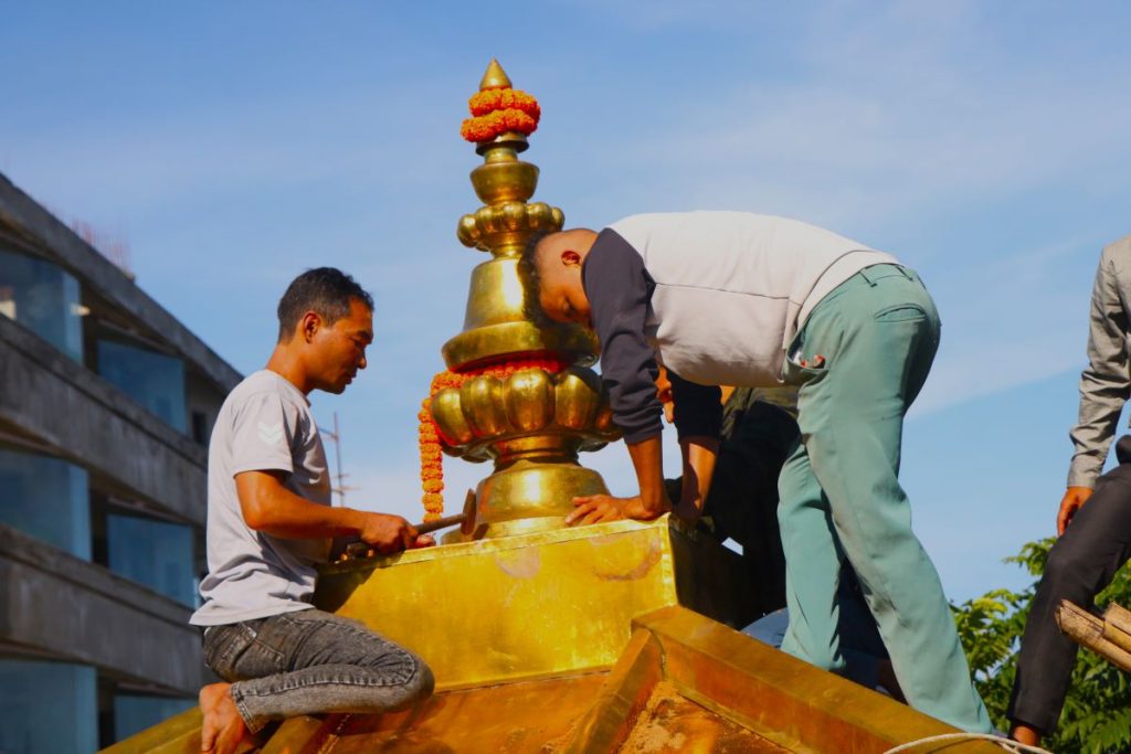 सय वर्षभन्दा पुरानो ऐतिहासिक ब्रह्मा मन्दिरमा गजूर स्थापना