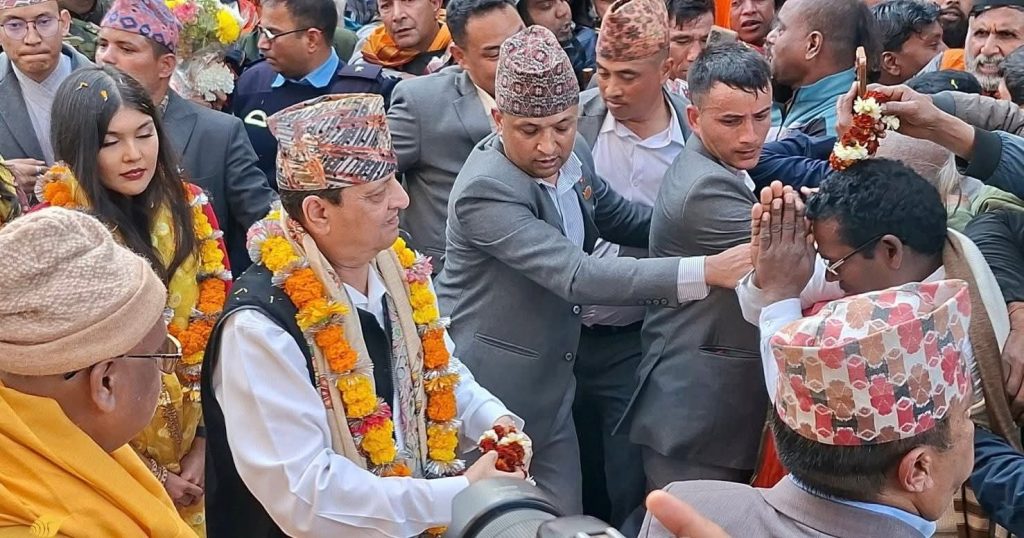 चुनावको बेला पूर्व राजा ज्ञानेन्द्र तराईका शक्तिपीठ दर्शनमा