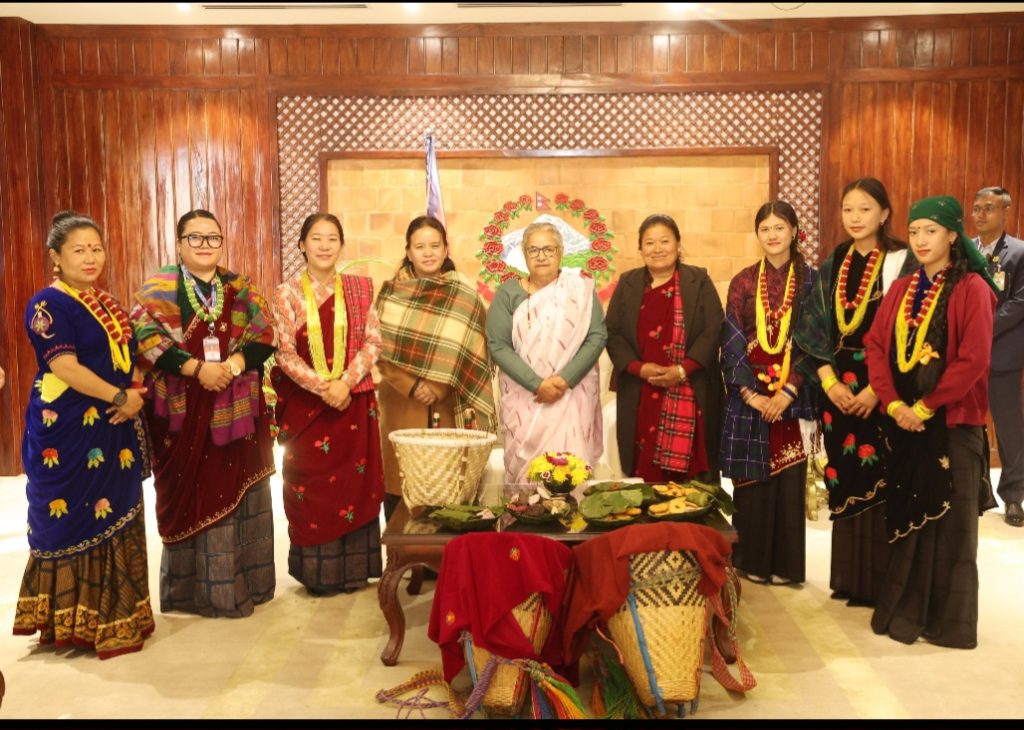 प्रधानमन्त्री कार्कीको आग्रह: मौलिक संस्कृति जोगाउँदै नयाँ पुस्तालाई हस्तान्तरण गरौँ