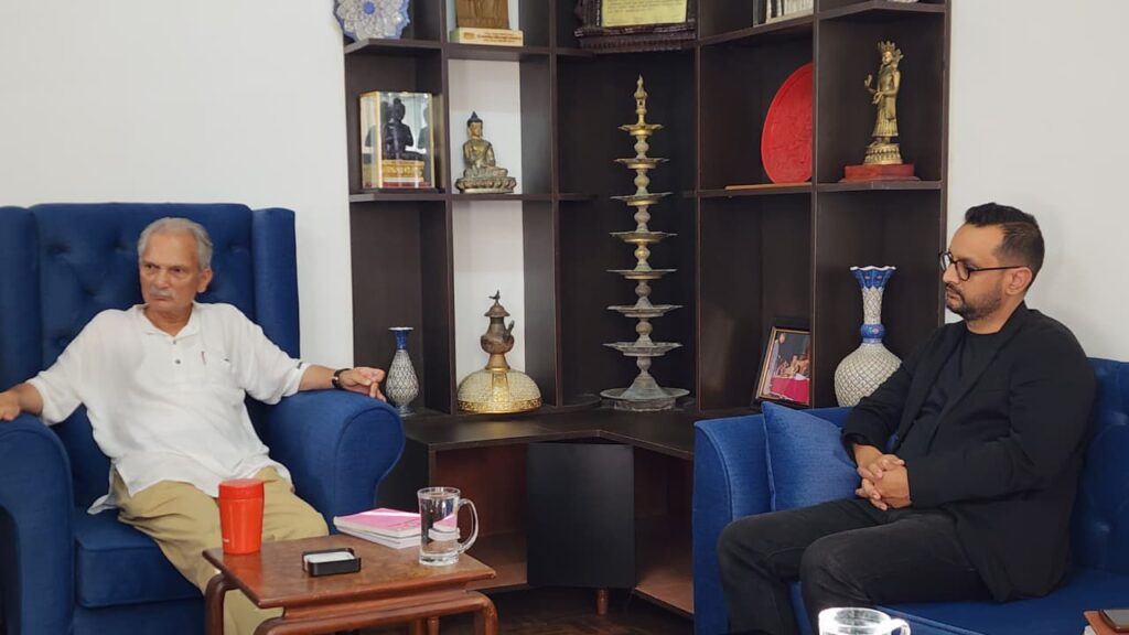 “संविधान संशोधन बहस पत्र” तयारी कार्यदलले गर्याे पूर्वप्रधानमन्त्री भट्टराईसँग छलफल